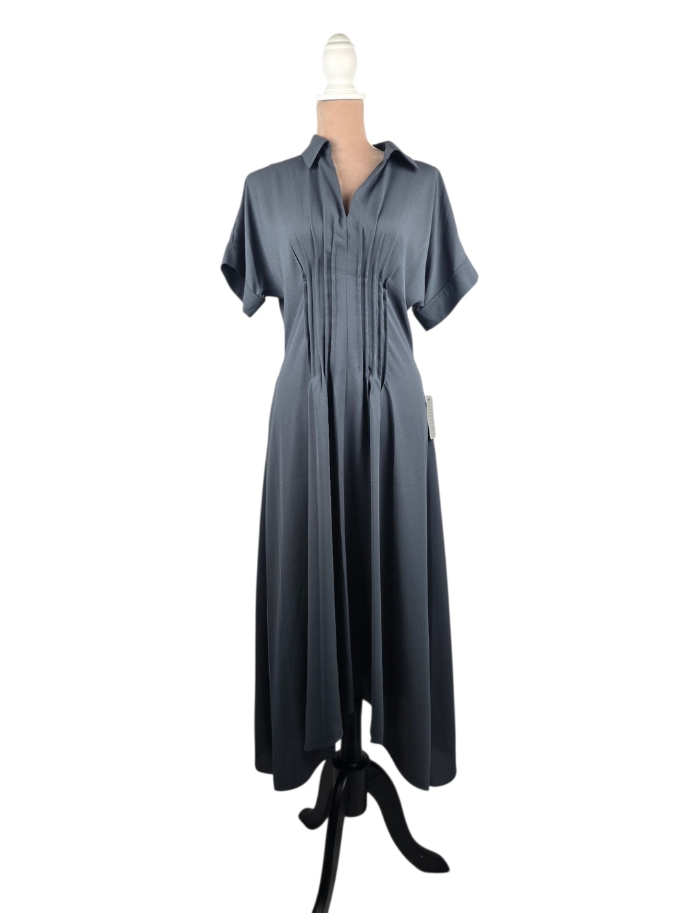 NWT Luxely short sleeve handkerchief hem midi dress grey Size 4